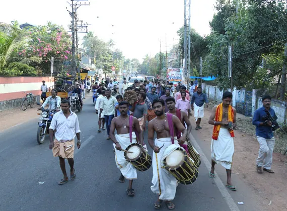 Kodimara Khoshyathra photo 4